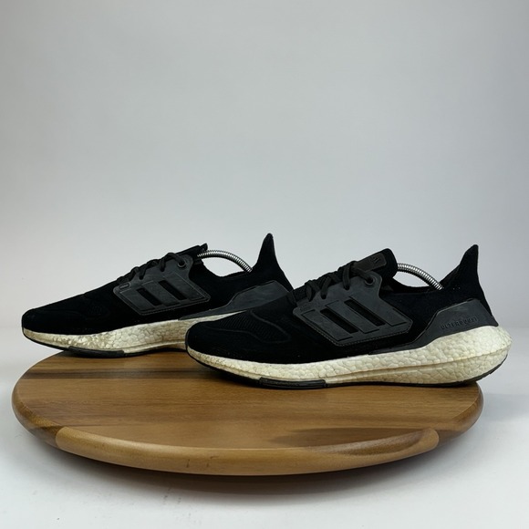 Mens Adidas Ultraboost 22 Core Black Athletic Running Gym Sneakers Shoes Size 11 main image 5